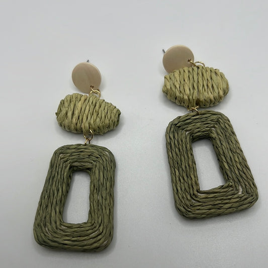 Woven dangle earrings in Olive