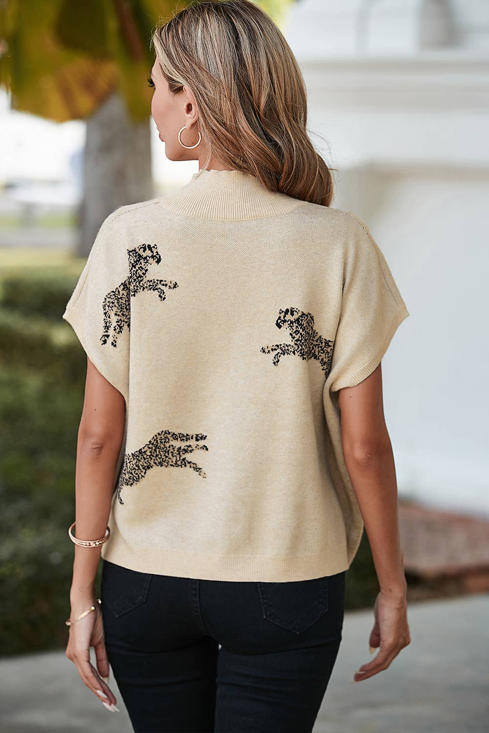 Lively Cheetah Pattern High Neck Short Sleeve Sweater